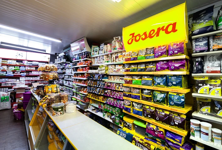 Metallregale: Josera